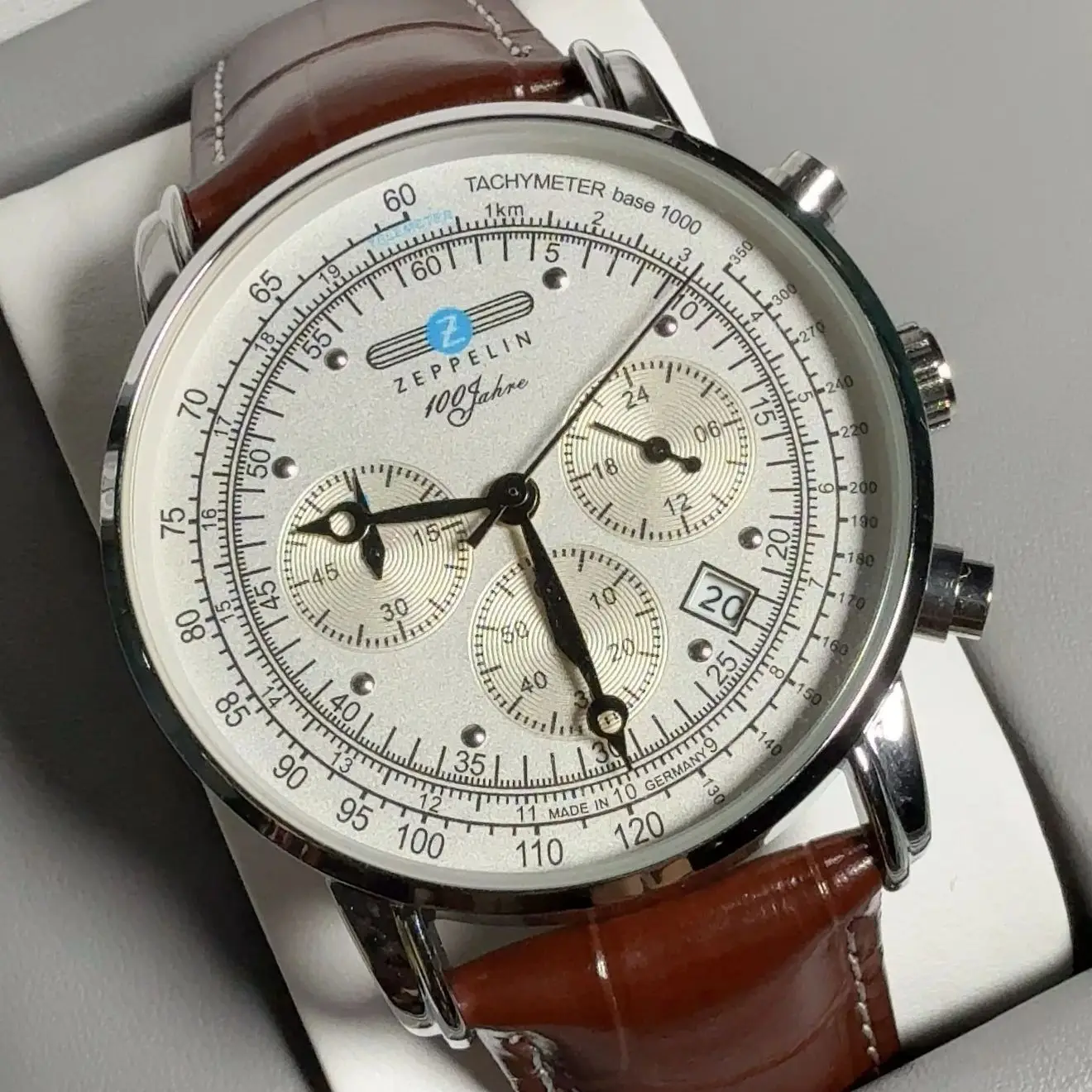 Zeppelin Airship 기념 자동 날짜 남성용  - Smartwatch Trending Watches For Men 리뷰 및 가격